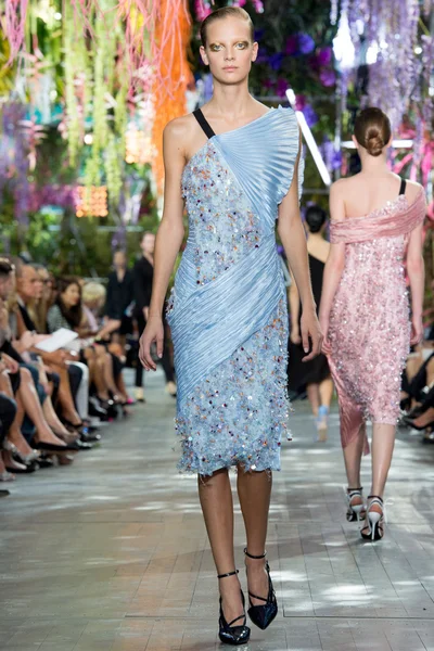 Look 44
